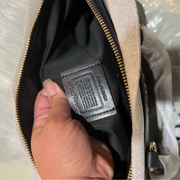 NWT COACH SIGNATURE SATCHEL BAG WITH WALLET - Picture 9 of 13